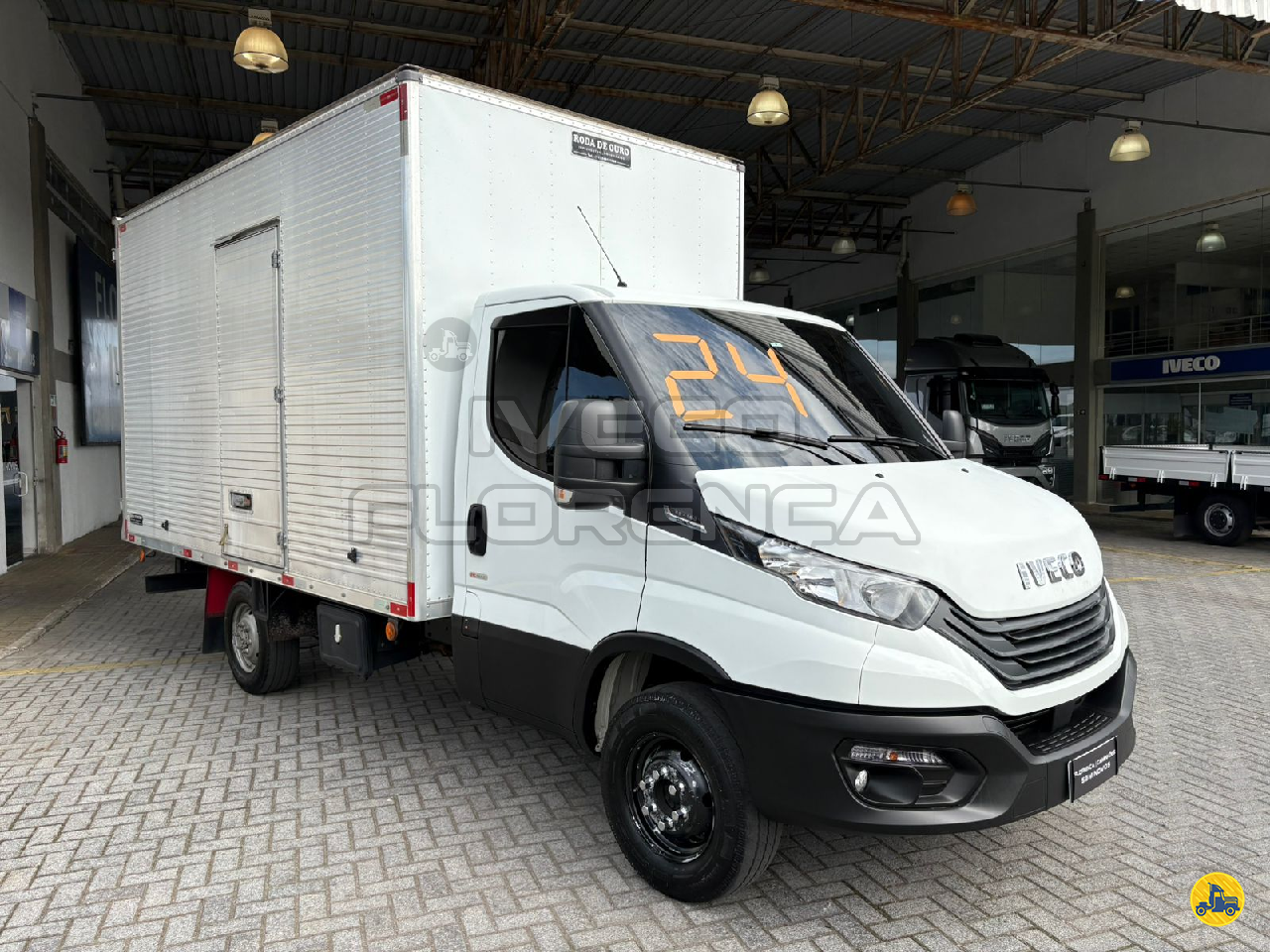 CAMINHAO IVECO DAILY 35-160 Carga Seca Toco 4x2 Florença Caminhões - Iveco SAO JOSE DOS PINHAIS PARANÁ PR